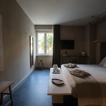 The Sanctuary Urban Retreat Rom