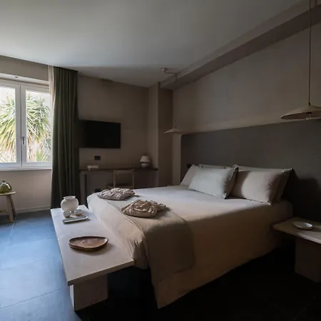 The Sanctuary Urban Retreat Rom